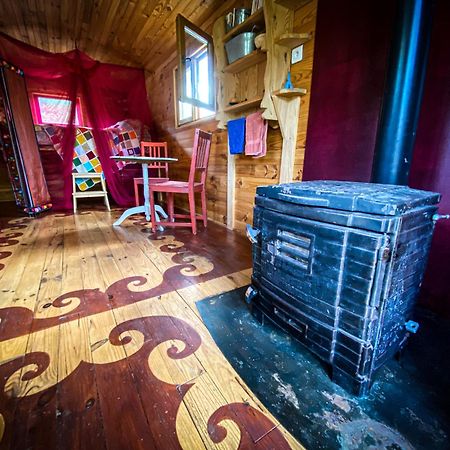 Villa Lisons Des Sources Nans-sous-Sainte-Anne Zimmer foto